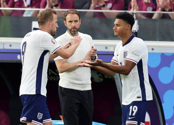 7m体育-【数说】凯恩淘汰赛金靴，索斯盖特点石成“金”