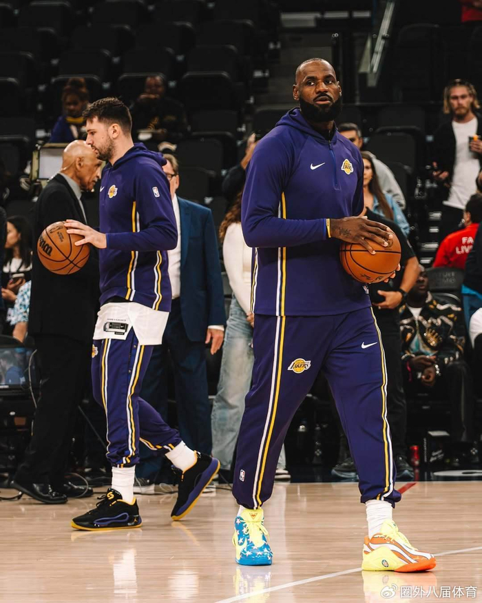 湖人名宿怒批东契奇！真该学习詹姆斯，不与裁判较劲才能成为MVP|达拉斯独行侠队|洛杉矶湖人队|卢卡-东契奇|丹尼-格林|丹尼·格林_新浪体育_新浪新闻