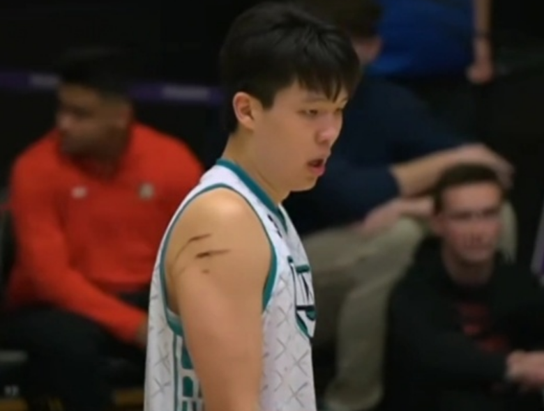 G联赛：杨瀚森14+17+2+2帽创篮板新高 率混音大胜双杀蓝队