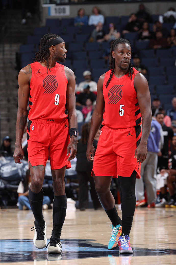 7m体育-开拓者三杀灰熊！霍勒迪35分5板11助，格兰特30分9板，罗威20+11|三分球|罗伯特·威廉姆斯三世|罗伯特-威廉姆斯|波特兰开拓者队|孟菲斯灰熊_新浪新闻