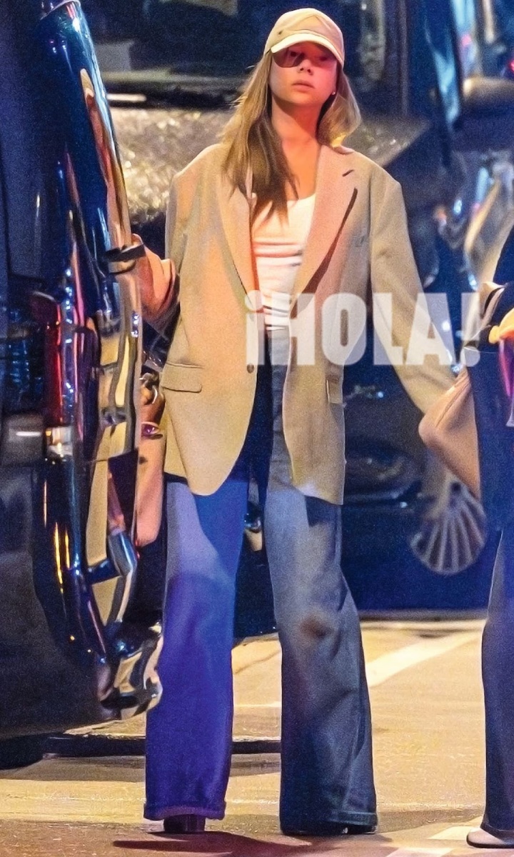 7m比分足球即时比分-姆巴佩被拍到与绯闻女友乘车回家,两人曾在巴黎一同入住豪华酒店