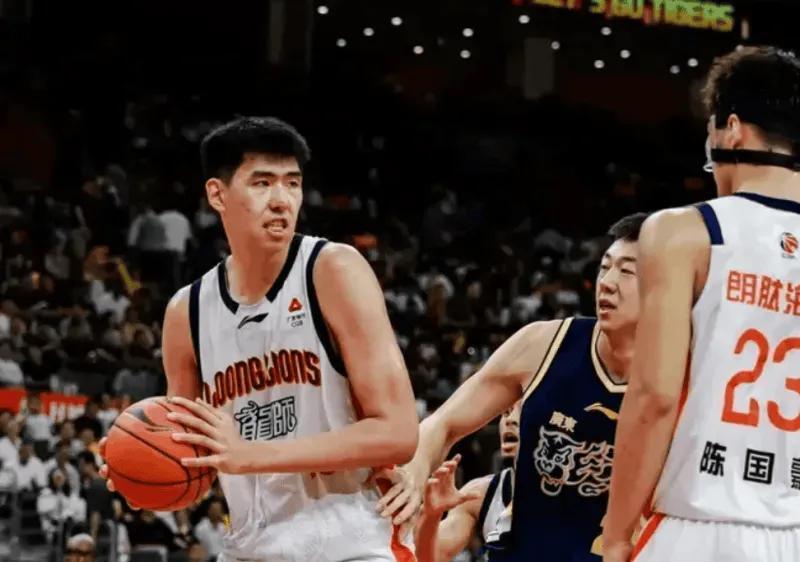 7m体育官网-徐昕收到NBA试训+夏联邀请，同时官宣入国家队短训营，如何决策？